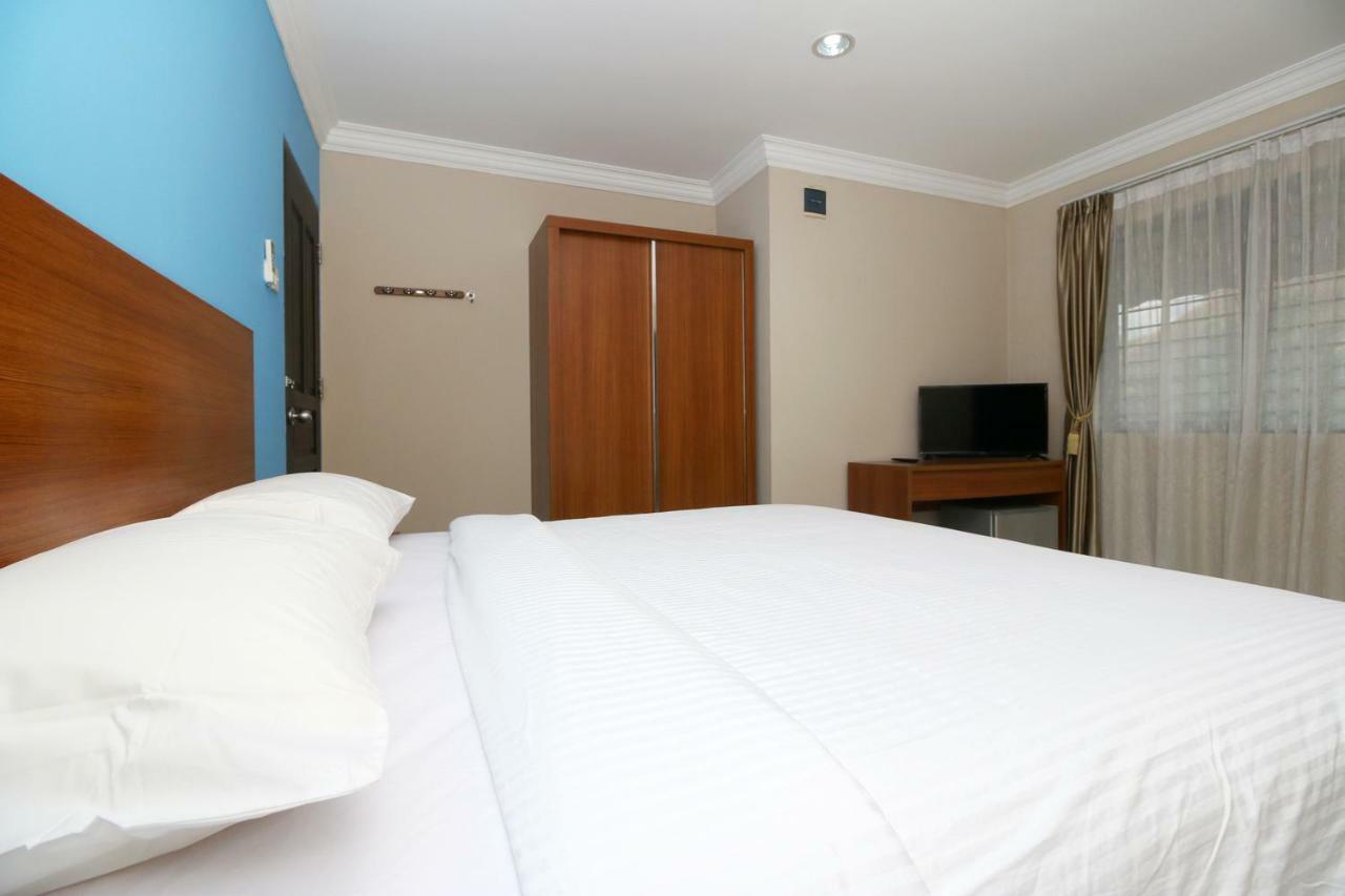 Safina Inn Syariah Sekupang Batam Exterior foto